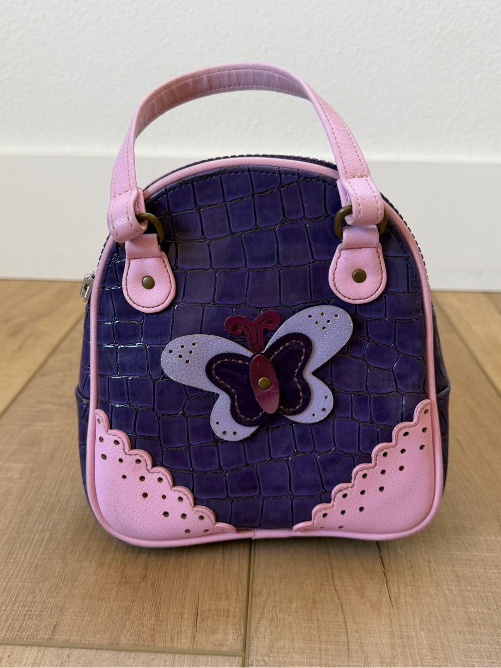 Gymboree purse VTG “Backyard Explorer” Purple Butterfly Bag Patent Faux Leather